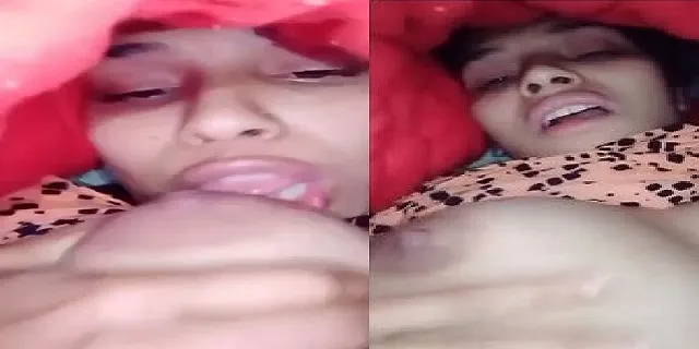 Girlfriend desi fingering hairy village pussy Video